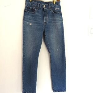 Levi's 501 Straight Fit Medium Wash Full Length Size 28 Tag Length 32